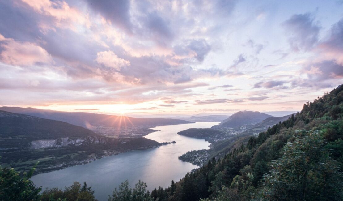 Annecy lac montagne