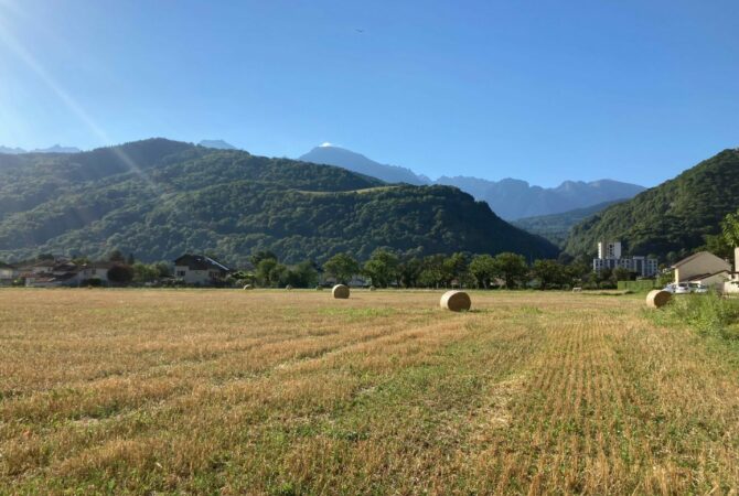 Terrain de la future résidence à Domène en Isère.