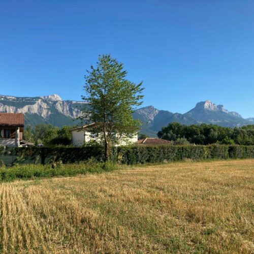 Terrain de la future résidence à Domène en Isère.