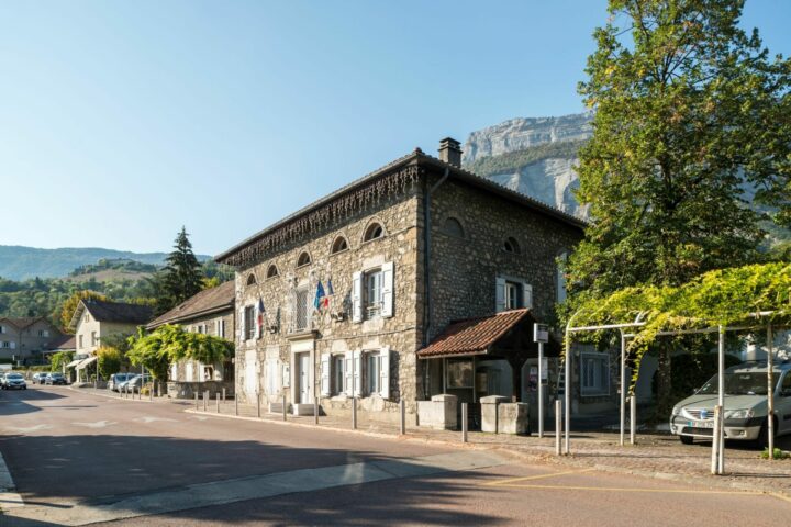 L'ancienne mairie de Meylan.