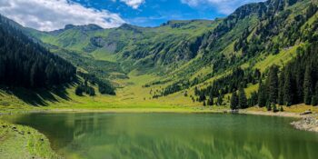 Lac de Gers à Samoëns en Haute-Savoie.