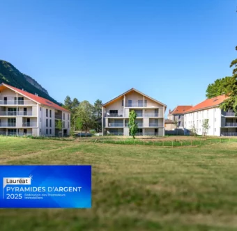 La résidence PRAIRIES DU BREUIL à Vif, lauréate des Pyramides d'Argent de la FPI Alpes 2025.